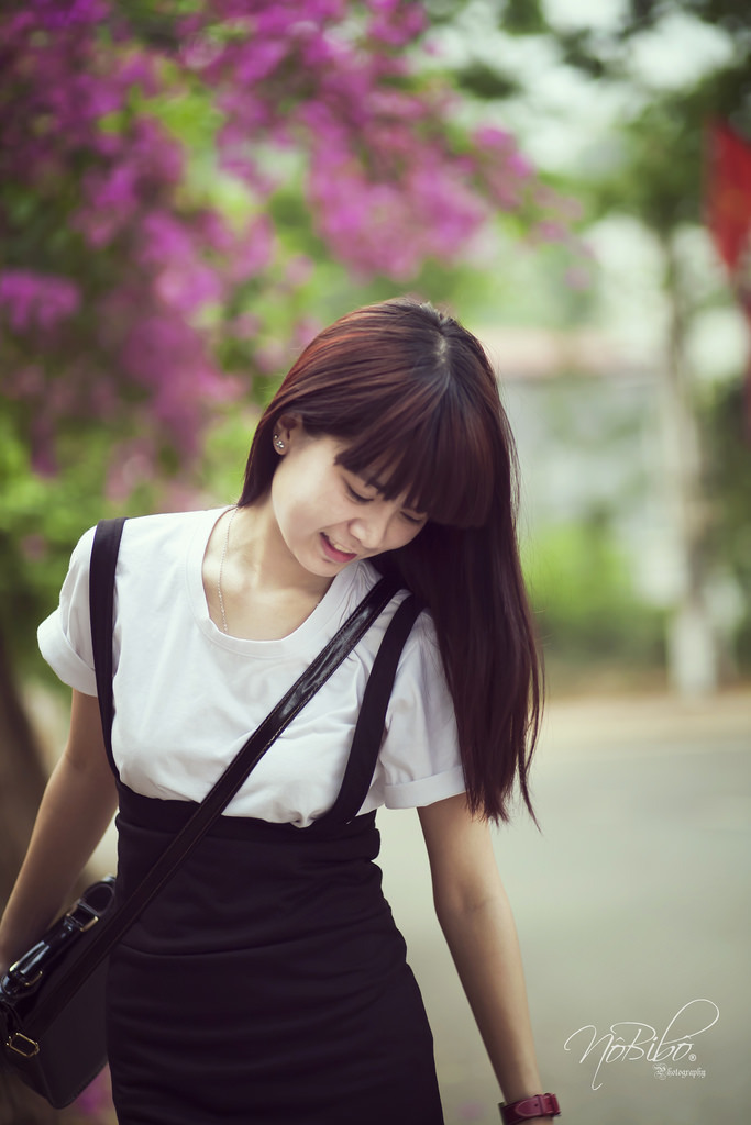 双乳丰满的女学生电影